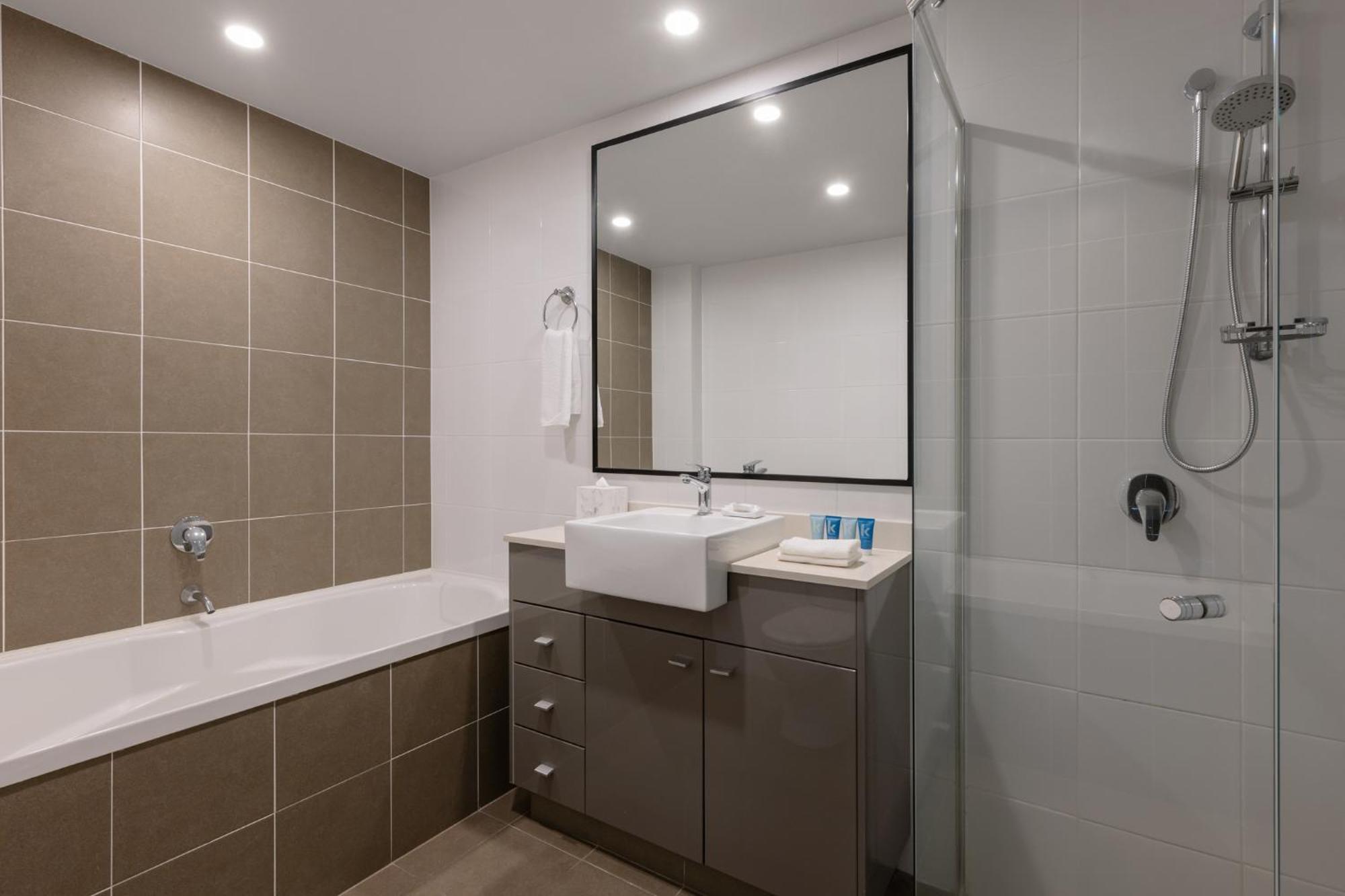 Meriton Broadbeach Gold Coast