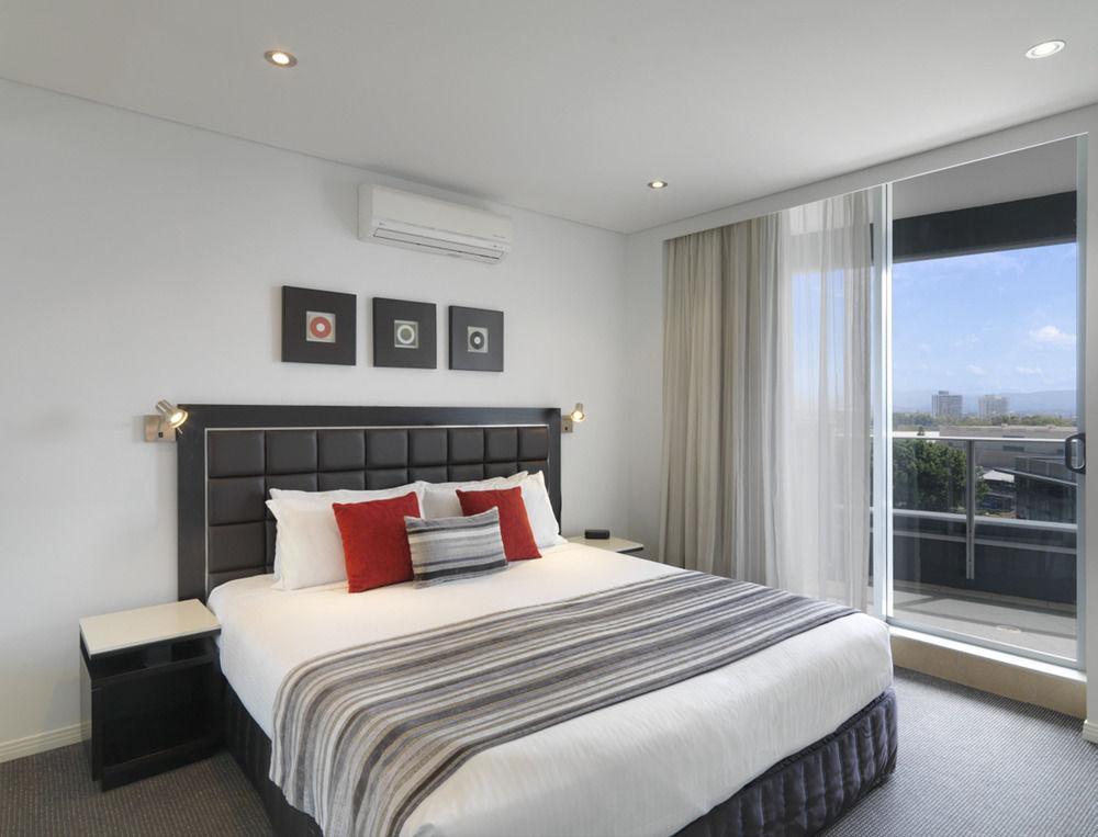 Meriton Broadbeach 5* Gold Coast